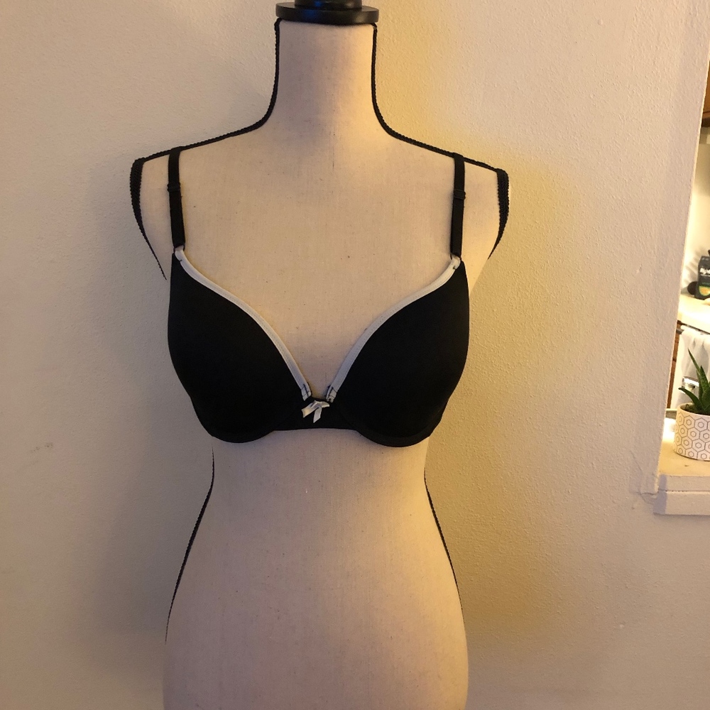 Maidenform Black and White Push-Up Bra
